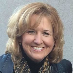 Meet your Posher, Janet